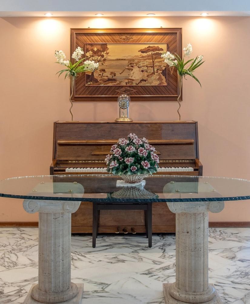 Hotel Ascot Sorrento Exterior foto