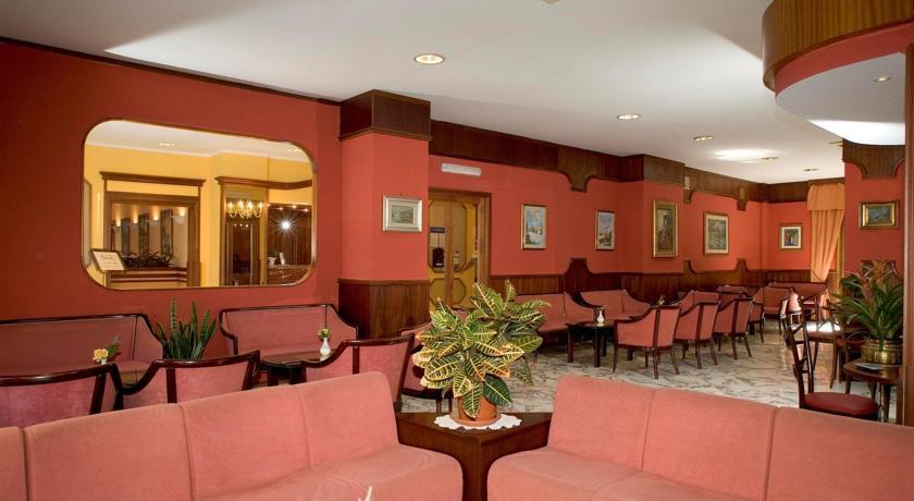 Hotel Ascot Sorrento Exterior foto