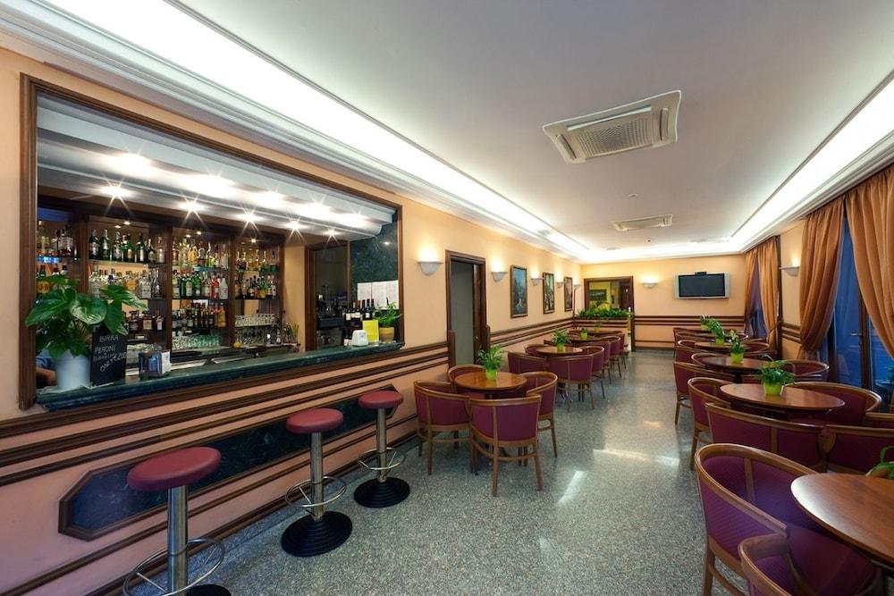 Hotel Ascot Sorrento Exterior foto