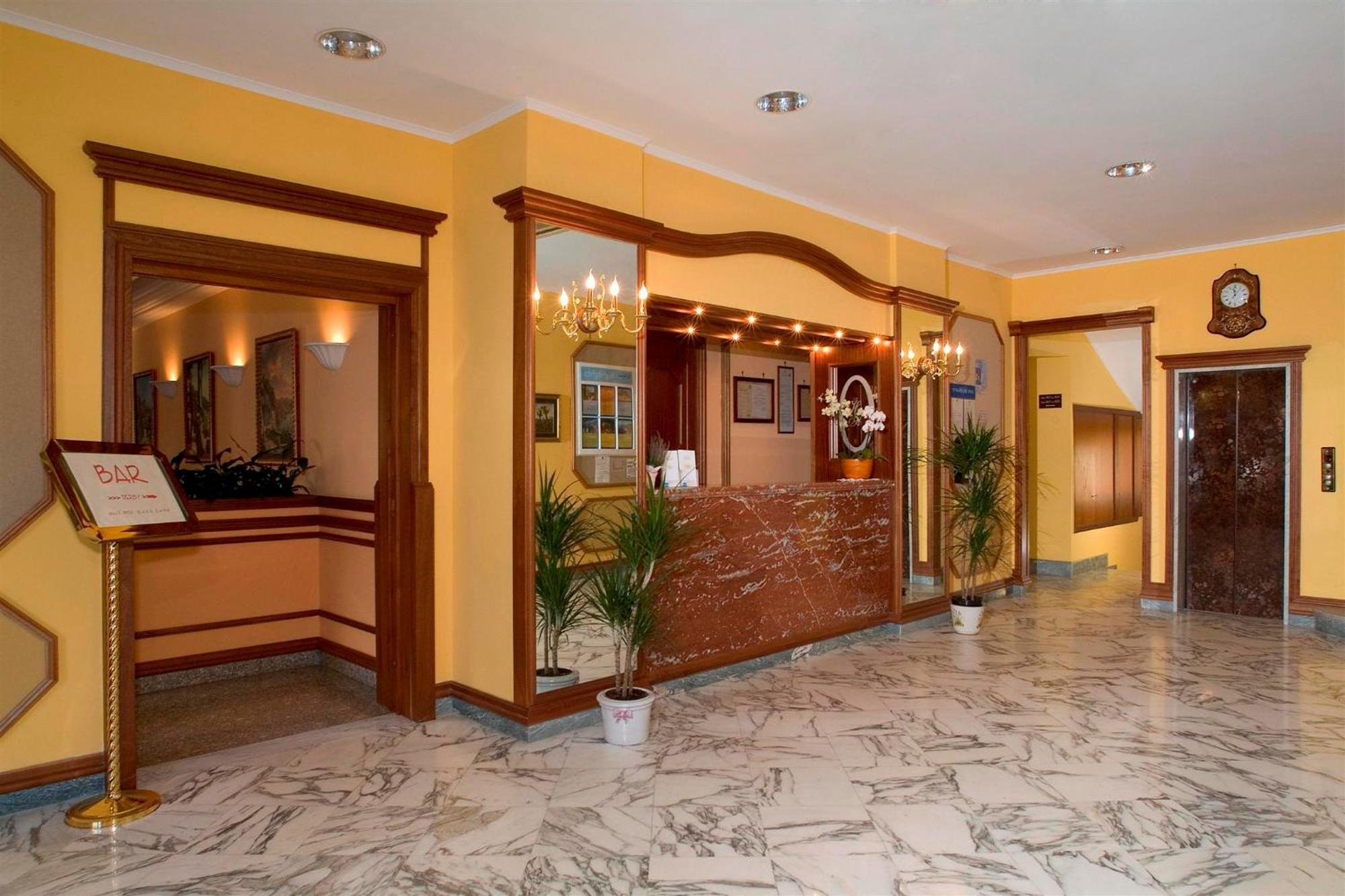 Hotel Ascot Sorrento Exterior foto