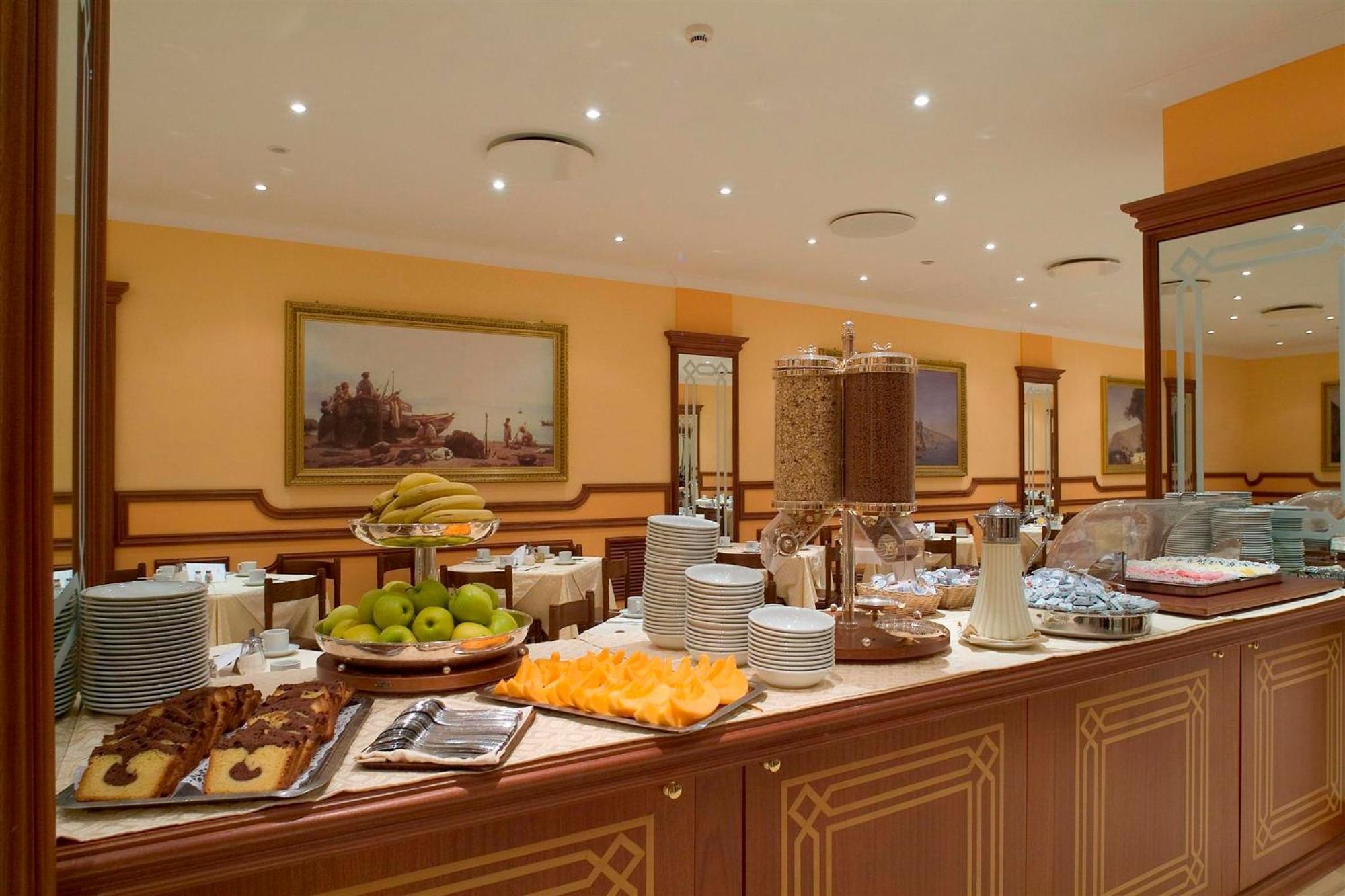 Hotel Ascot Sorrento Exterior foto