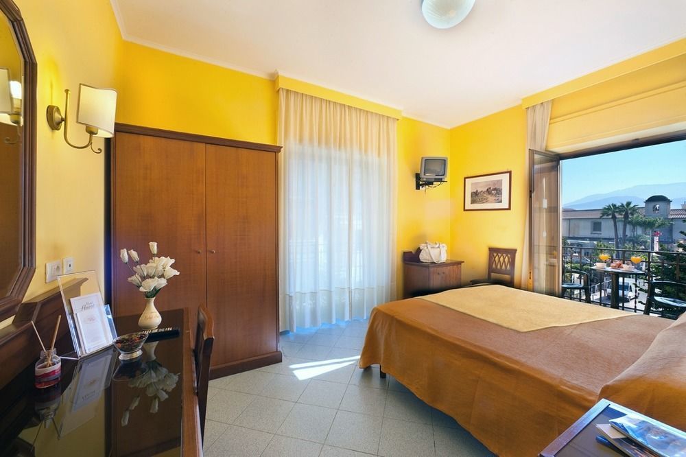 Hotel Ascot Sorrento Exterior foto